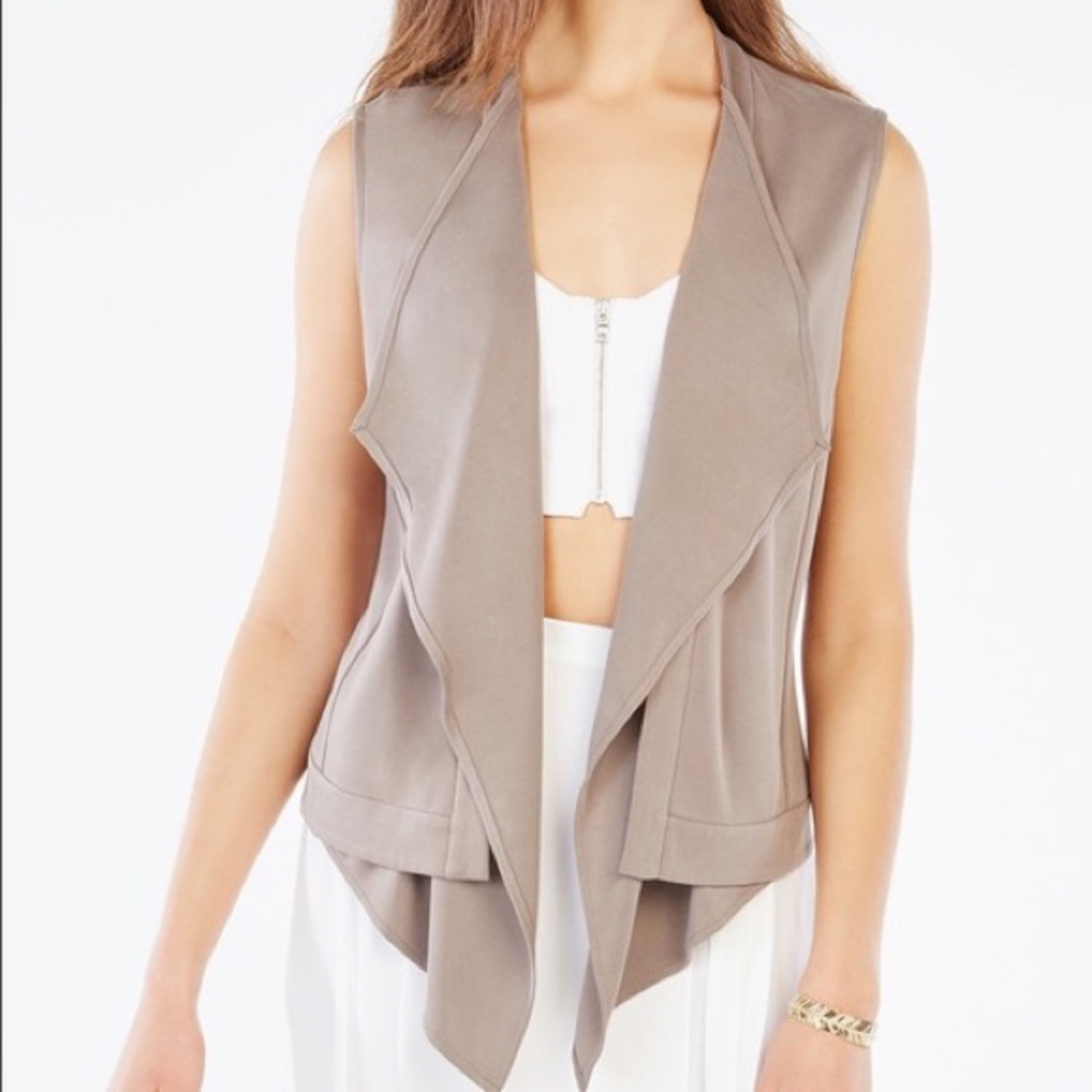 BCBGMAXAZRIA Cream drape vest